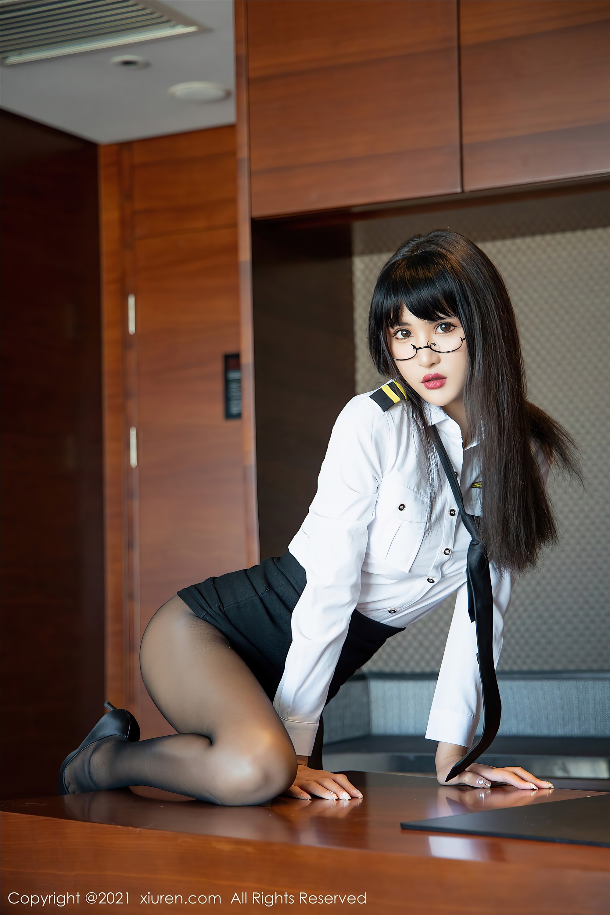 Xiuren秀人网 2021.11.12 NO.4207 Emily尹菲